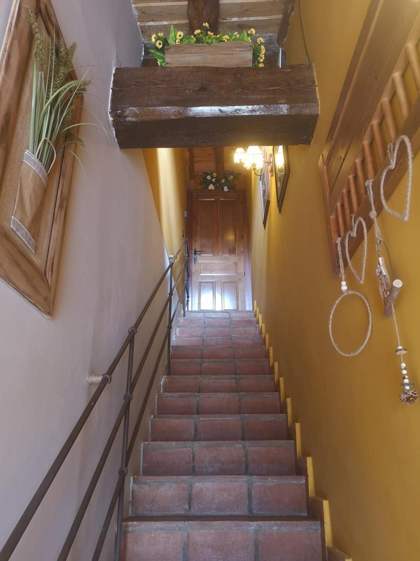 Ferienwohnung Atico Piron Adrada de Piron Exterior foto